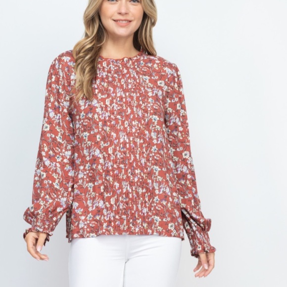 Coming soon floral long sleeve top - Picture 3 of 3